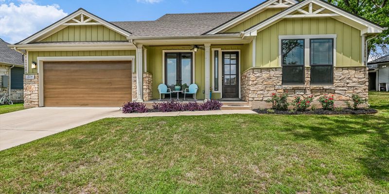 Liberty Hill House: 224 Charli Cir