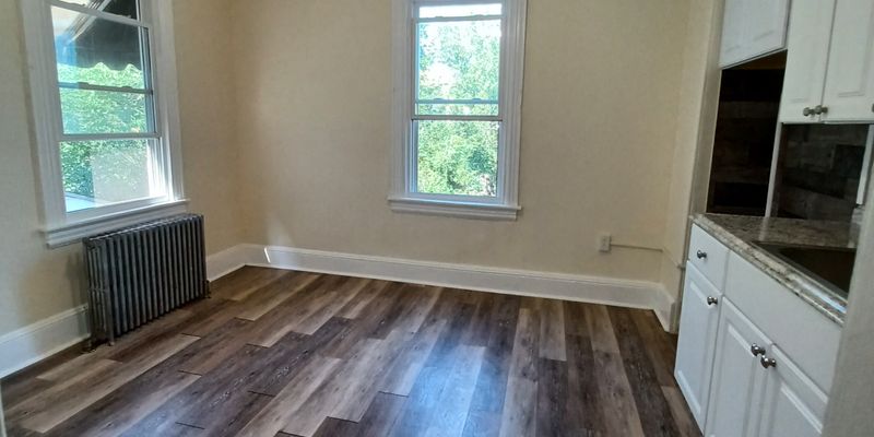 Easton Apartment: 125 S 13th St