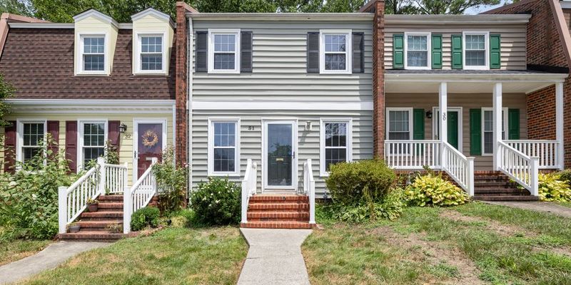 Richmond House: 31 Huneycutt Dr