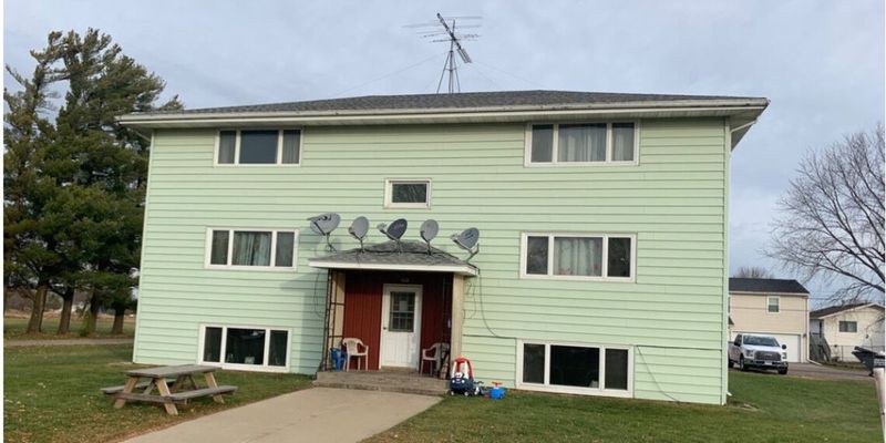 West Concord Apartment: 510 Eugene St