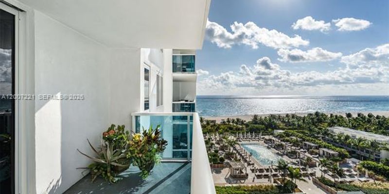 Miami Beach Condo: 2301 Collins Ave