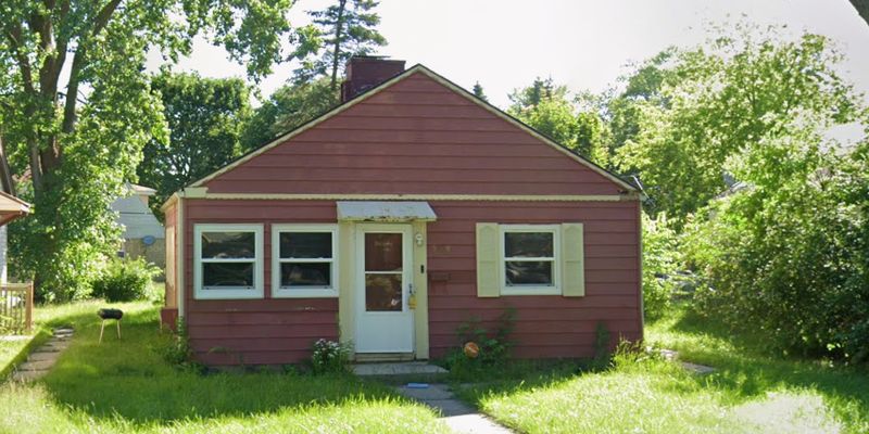 Milwaukee House: 5344 W Leon Terrace