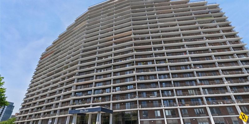 Queens House: 2540 Shore Blvd #UQ U2314GH