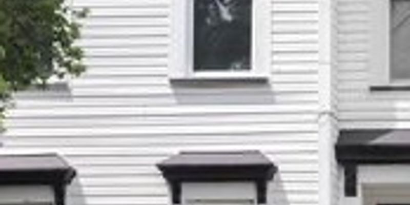 Louisville Apartment: 2529 W Main St