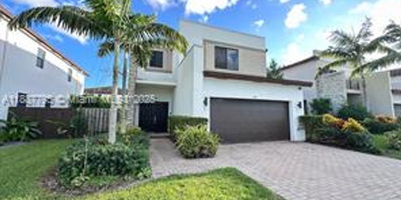 Miami House: 244 NE 210th Way