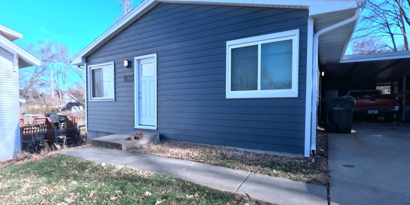 Cedar Rapids House: 822 16th St SE