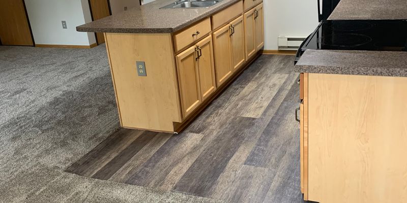 Wisconsin Dells Apartment: 930, 932, 934 Iowa Ave