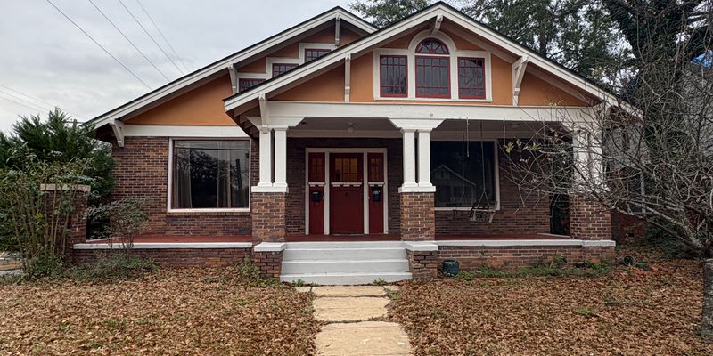 Montgomery House: 1550 Madison Ave