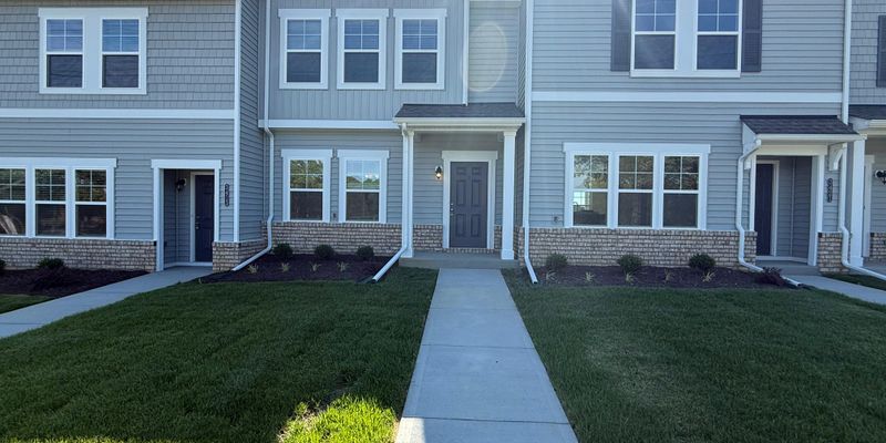 Richmond Townhome: 3368 Broadwick rd