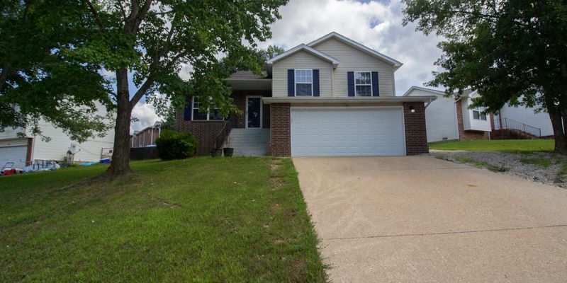 Saint Robert House: 103 Hickory Valley Rd