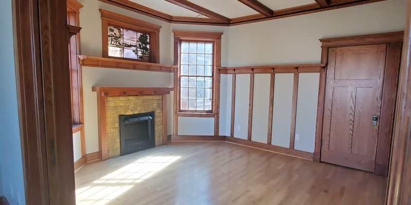 St. Louis Apartment: 6124 Waterman Blvd