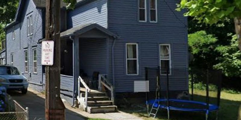 Cleveland Apartment: 8220 Sowinski Ave