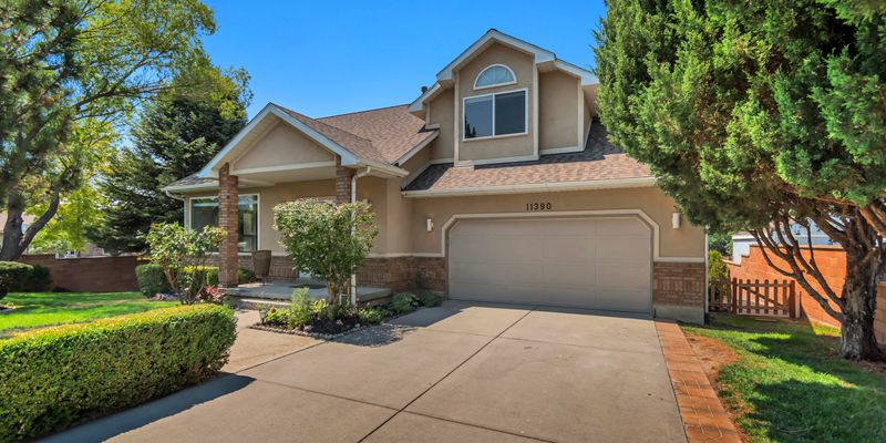 Sandy House: 11390 S 1045 E