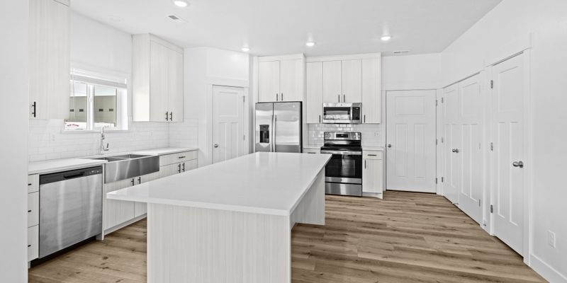 Logan House: 578 W 1120 N