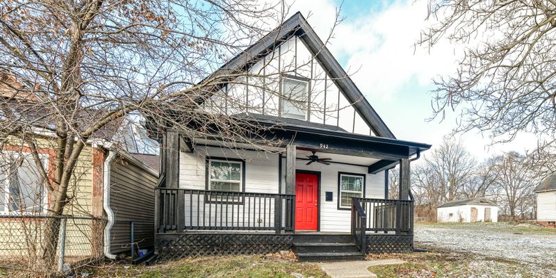 Indianapolis House: 942 W 27th St
