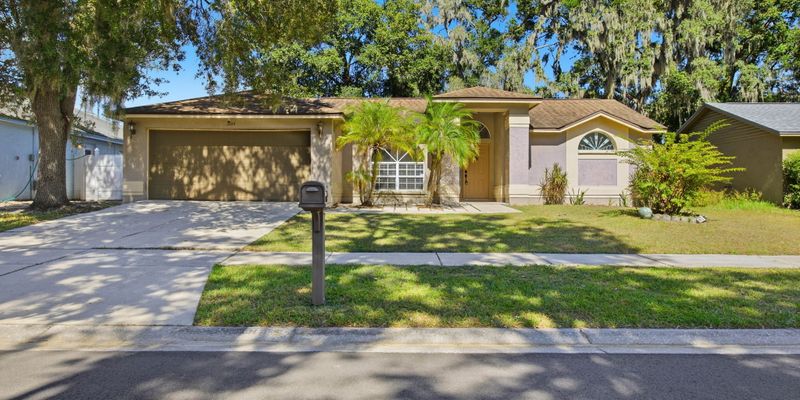 Valrico House: 1804 Staysail Dr