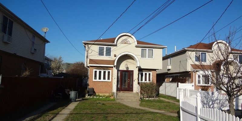 Springfield Gardens Apartment: 144-49 176th St