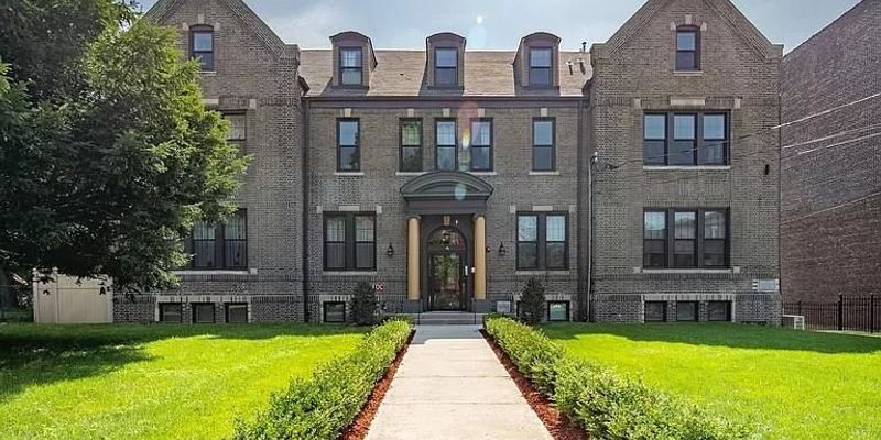Jersey City Apartment: 78 Summit Avenue