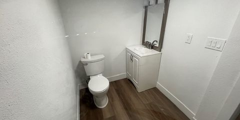 Bathroom 1.JPEG
