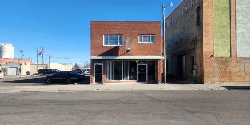 Burley Apartment: 1151 Oakley Ave