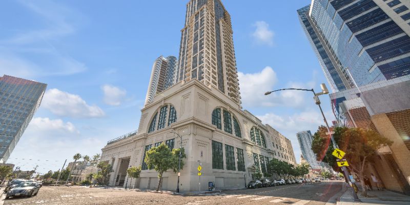 San Diego House: 700 W E St #Apt 404