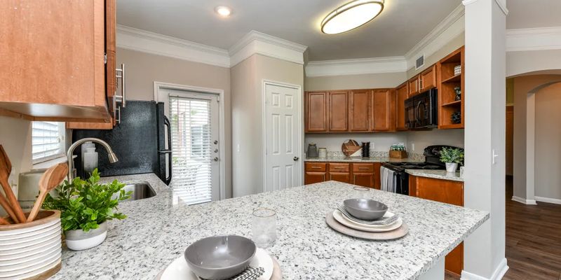 Houston Apartment: 2960 Synott Rd