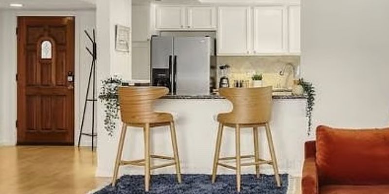 Palm Springs Condo: 400 N Sunrise Way