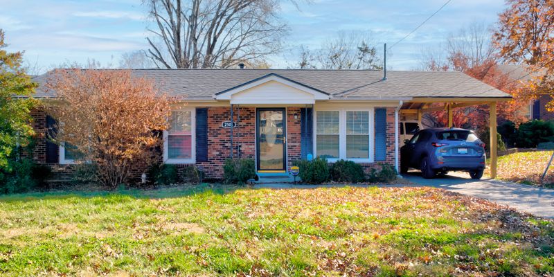 Louisville House: 2503 Post Ct