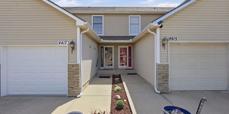 Kansas City House: 4417 N 106th St