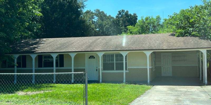 Winter Haven House: 1515 Ave D NE