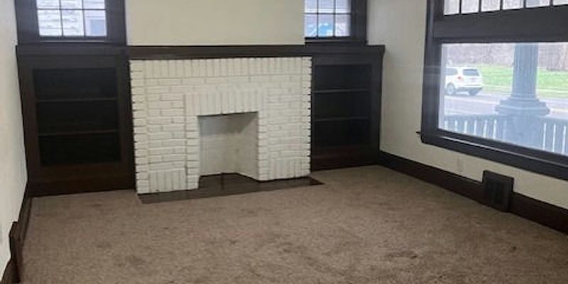 Cleveland Apartment: 12920 Harvard Ave