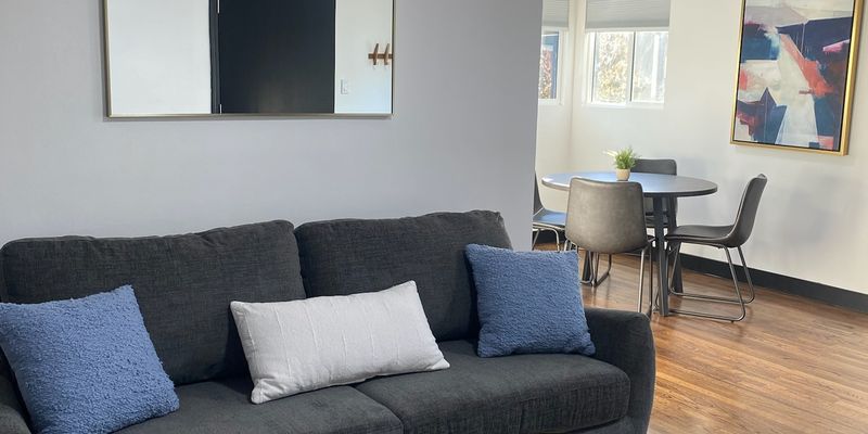 Los Angeles Apartment: 5835 Carlton Way