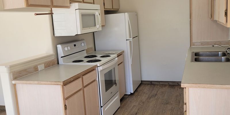 Soda Springs Apartment: 451 N 7th E