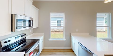 1004-Moen-Loop-Kitchen (6).jpg