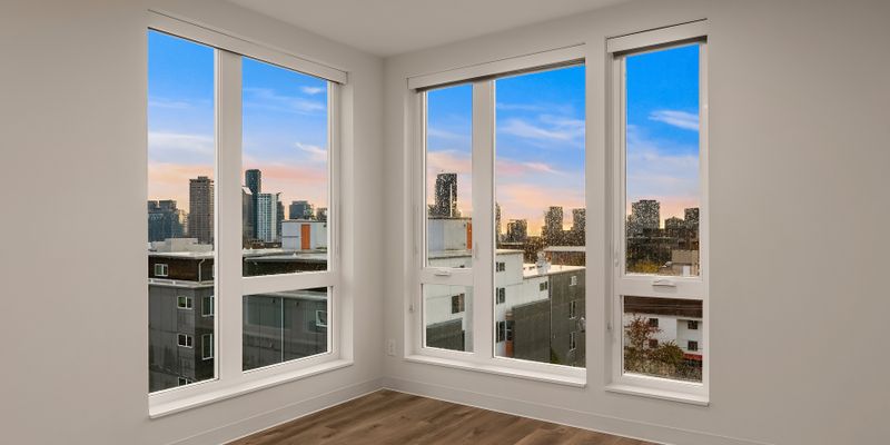 Seattle Apartment: 1821 13th Ave