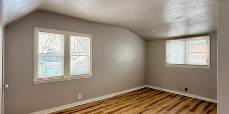 Milwaukee Apartment: 4752 N 38th St