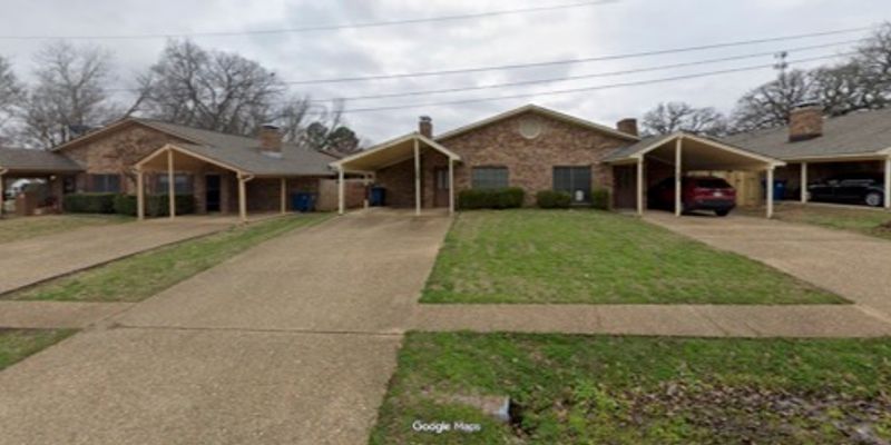 Chandler House: 525 Broad St