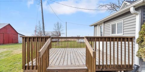 12-136 3037 Swan Lake Rd NE.jpg