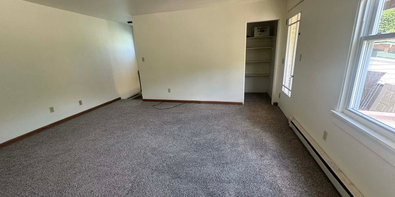 Cresaptown Apartment: 13825 Maple Tree Lane