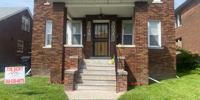 Detroit Apartment: 5049 Coplin St