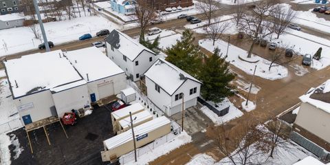 918_7th_St_SE (54 of 62).jpg