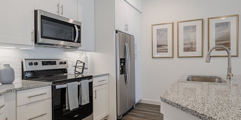 Houston Apartment: 5688 Gessner Rd