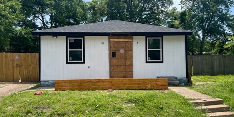 Memphis House: 2307 Marble Ave
