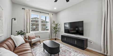 918_7th_St_SE (41 of 62).jpg