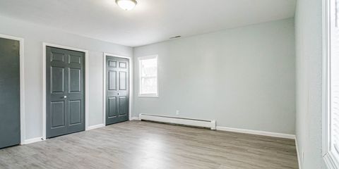 201 E Calvert 1 00010-WEB.jpg