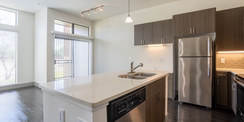 Katy Apartment: 23511 Cinco Ranch Blvd
