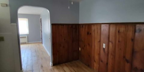 DININGROOM.JPG