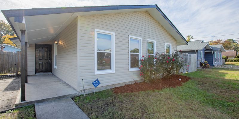 Virginia Beach House: 3533 Dana Ln