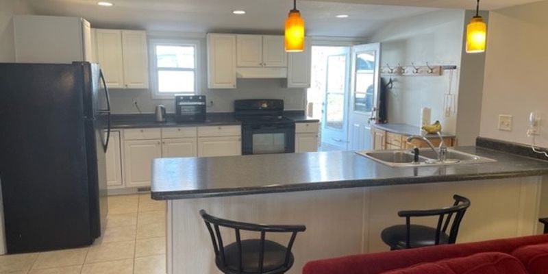 Plymouth House: 1485 Evergreen Ln N, Plymouth, MN 55441