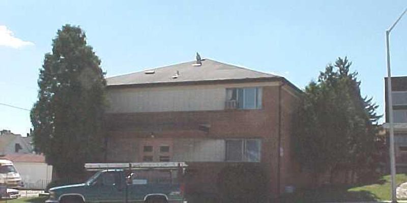 West Allis Apartment: 6521 Beloit Rd